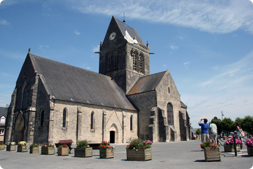 Kirken i Sainte-Mére-Eglise