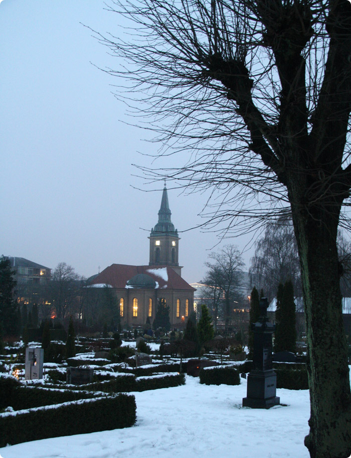 Almen Kirkegården