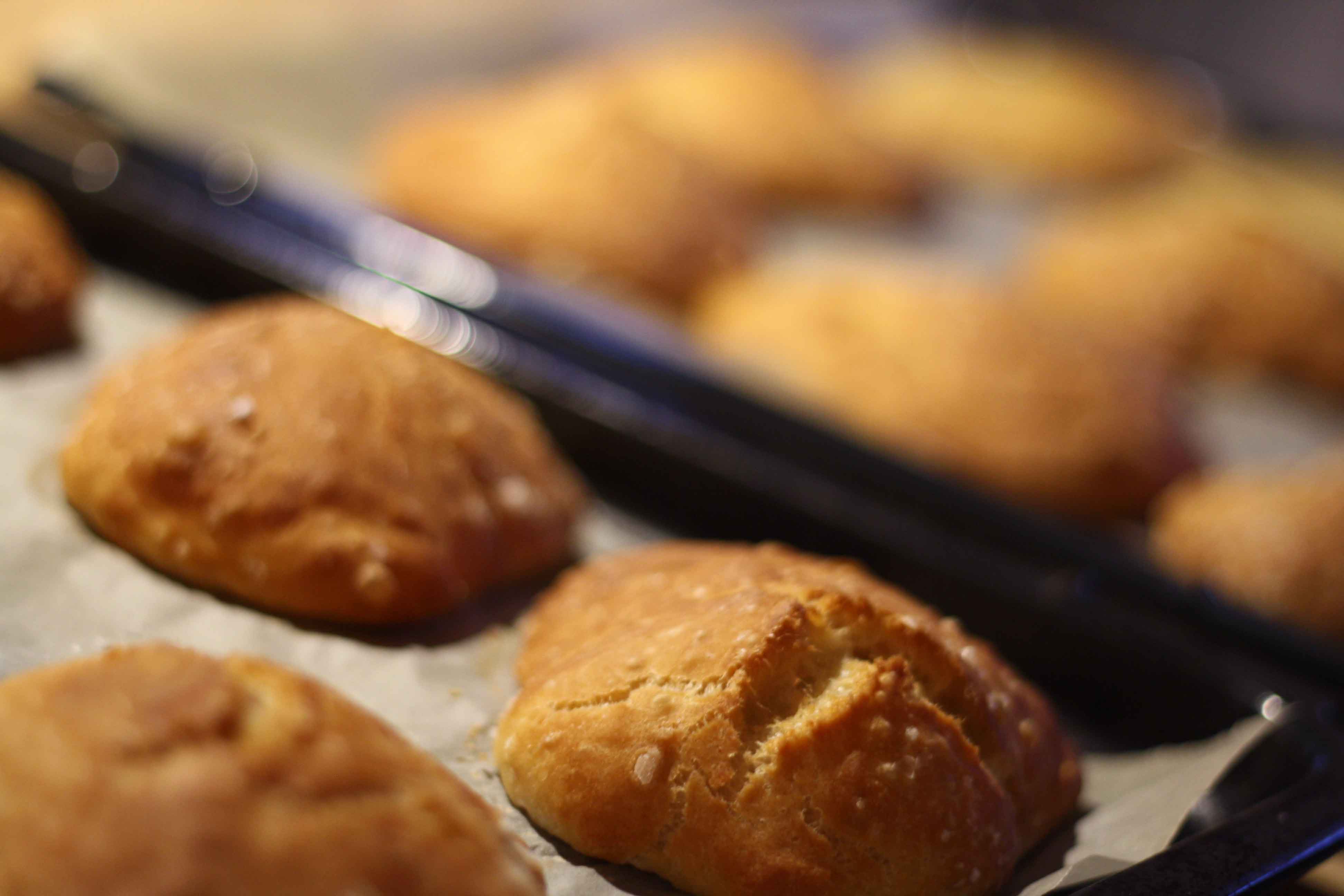 Der er noget luksuriøst ved friskbagte boller