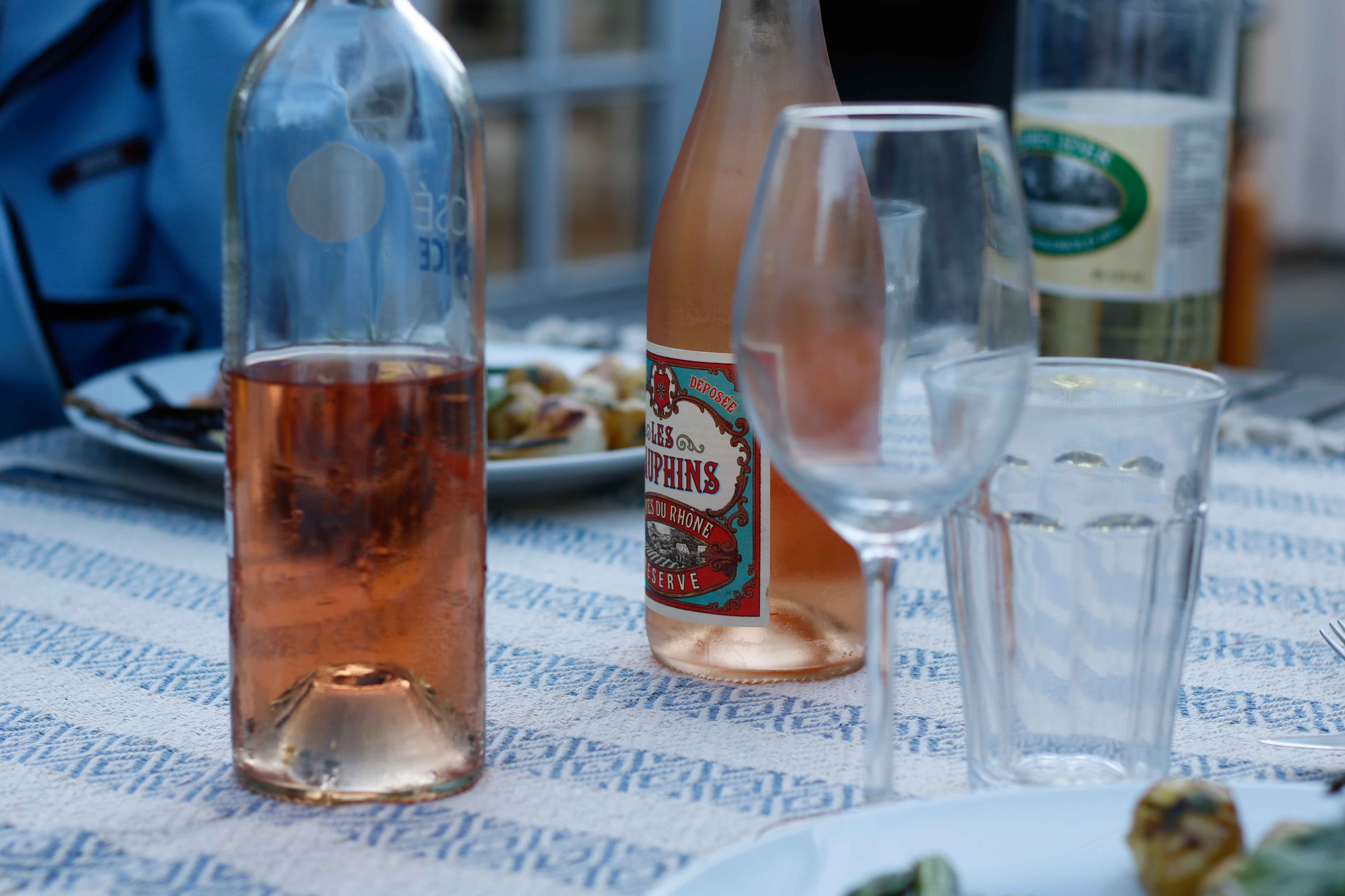 De sidste mange dage har været brugt med Kenneths ældste bror og vores svigerinde. De ankom torsdag eftermiddag og siden har vi bare nydt deres selskab. Det endte som en vidunderlig mini-ferie. Det har været dage fyldt med snak